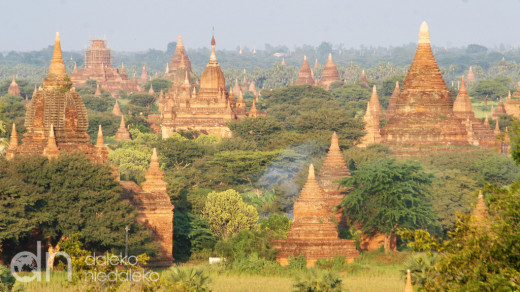 Zachód słońca w Bagan
